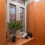 The Urban Parrot Maisonette Ermoúpoli