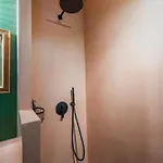 The Urban Parrot Maisonette Villa