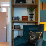The Urban Parrot Maisonette Villa *