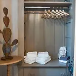 The Urban Parrot Maisonette Villa Ermoupoli