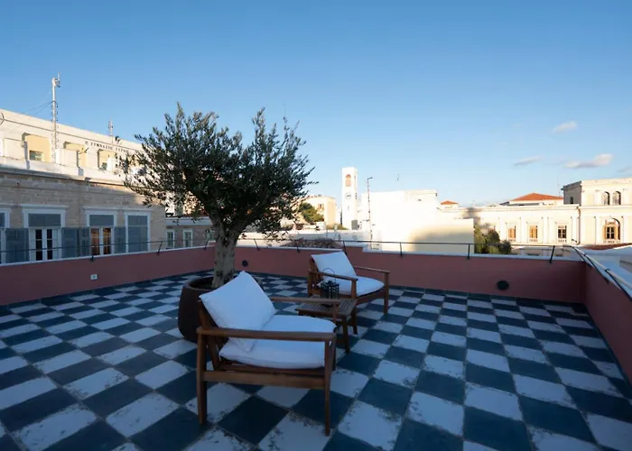 빌라 The Urban Parrot Maisonette 에르무폴리