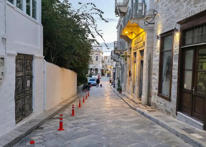 빌라 The Urban Parrot Maisonette 에르무폴리