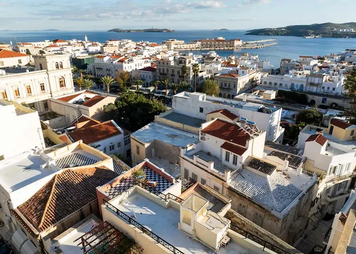 The Urban Parrot Maisonette *